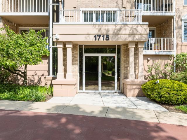 Condo for sale in Park Ridge, Illinois