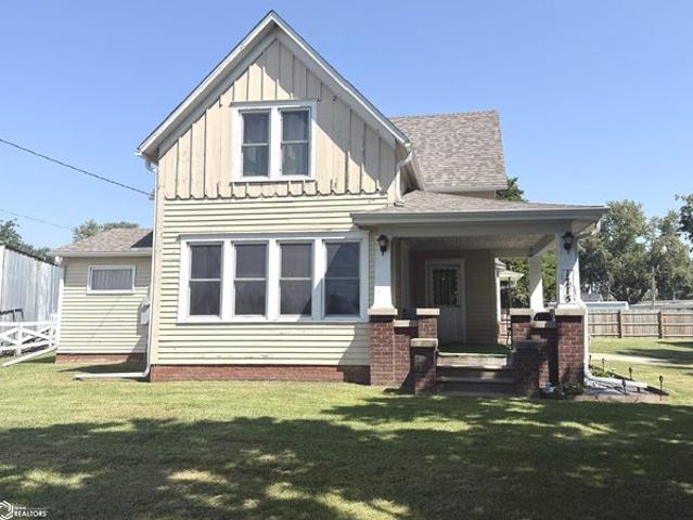House for sale in Mahaska, Iowa
