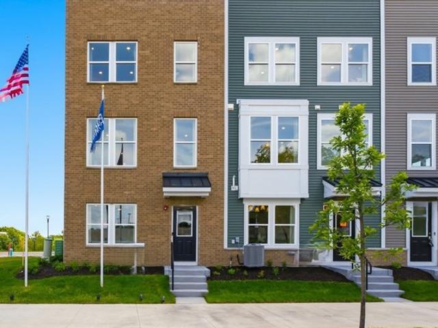 Townhouse for sale in Hoffman Estates, Illinois