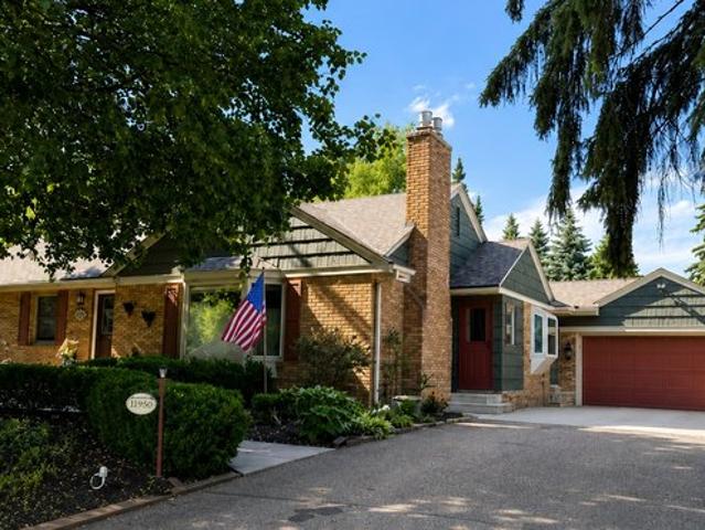 House for sale in Hennepin, Minnesota