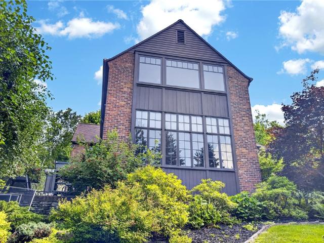 House for sale in Oneida, New York