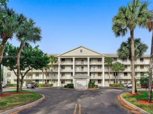 Condo for sale in Davie, Florida