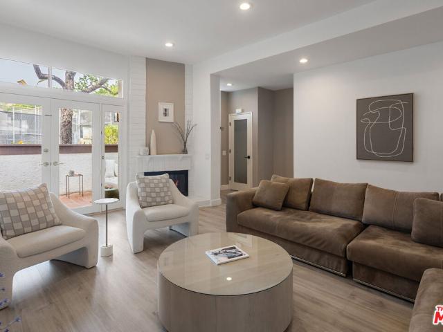 Condo for sale in Canoga Park, California