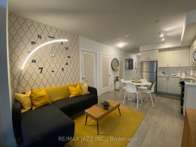 Condo for sale in Toronto, Golden Horseshoe