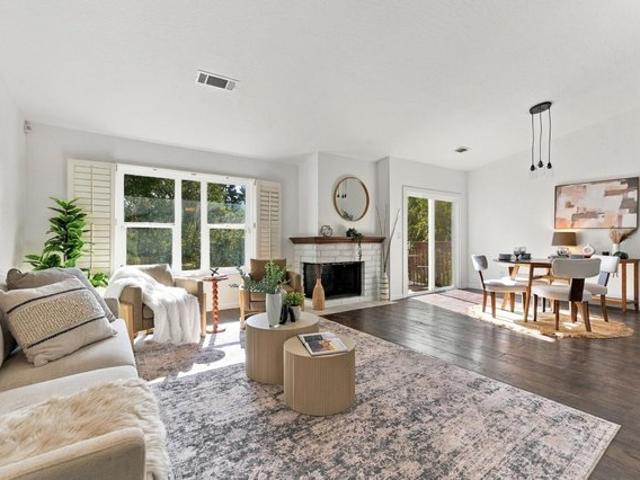 Townhouse for sale in Costa Vista, Benicia