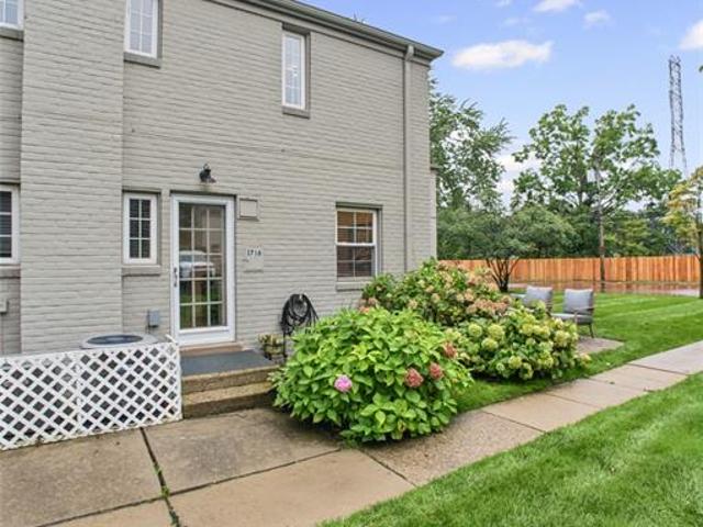 Condo for sale in Williamsburg Condos, Birmingham