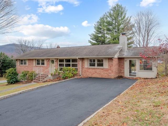 House for sale in Pulaski, Pulaski County