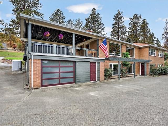 House for sale in The Dalles, Wasco County
