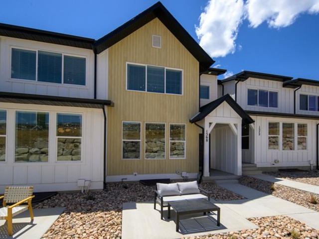 Townhouse for sale in Saratoga Springs, Utah