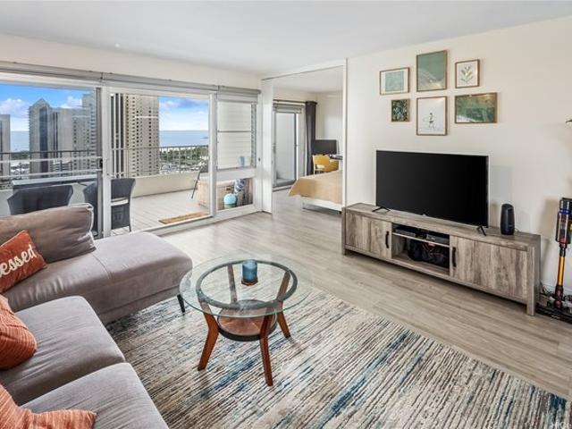 Condo for sale in Honolulu, Hawaii
