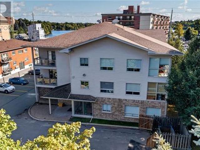 Condo for sale in Wanup, Ontario