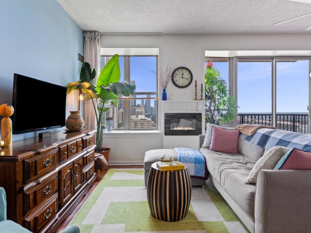 Condo for sale in Chicago Park, Illinois