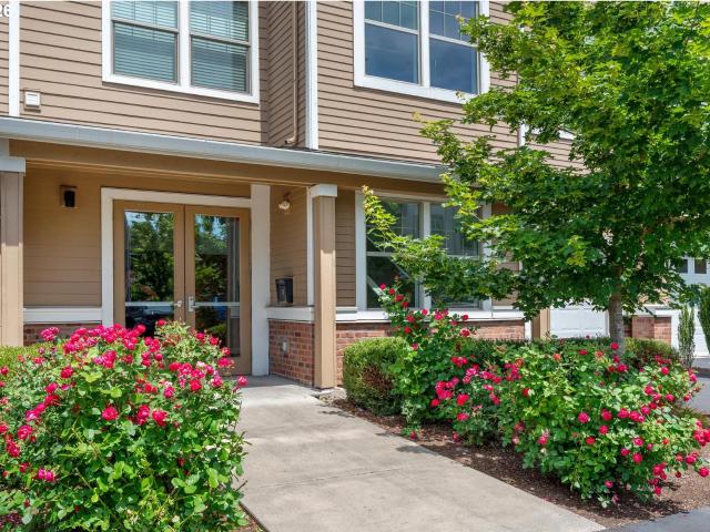 Condo for sale in Oregonia