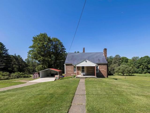 House for sale in Crawford, Pennsylvania