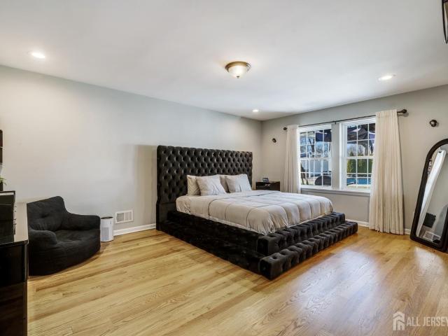 House for sale in Dunellen, New Jersey