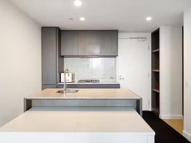 Apartment for rent in Carlton
