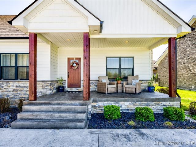 House for sale in Henryville