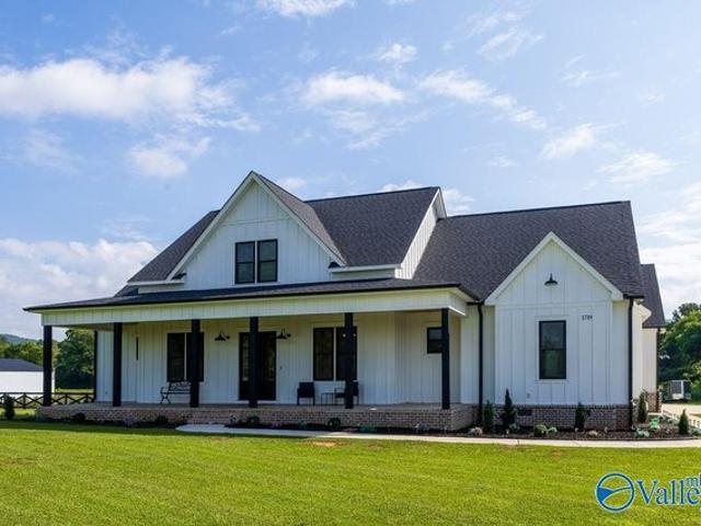 House for sale in Gurley, Alabama