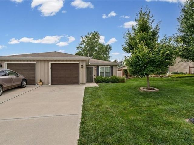 Townhouse for sale in Raymore, Missouri