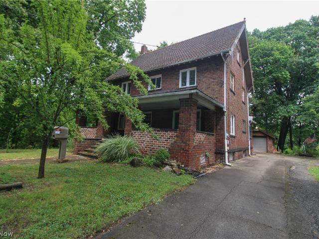 House for sale in Youngstown, Ohio