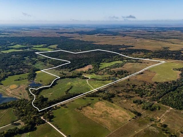 Farm for sale in Fredonia, Wilson County