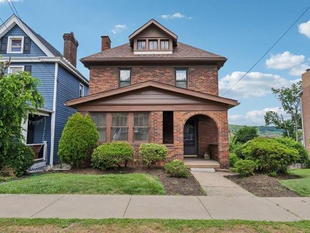House for sale in Coraopolis, Pennsylvania