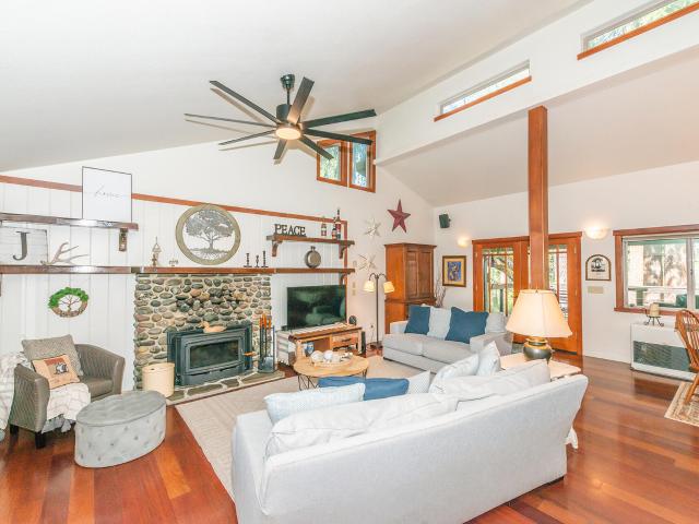 House for sale in Trinity Center, California