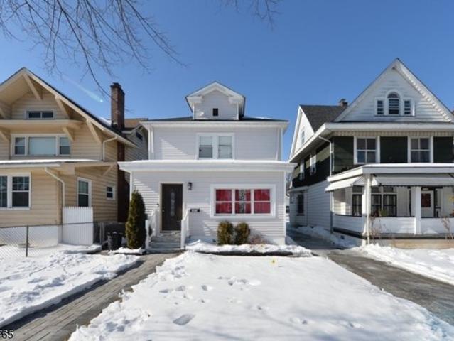 House for sale in Bloomfield, New Jersey