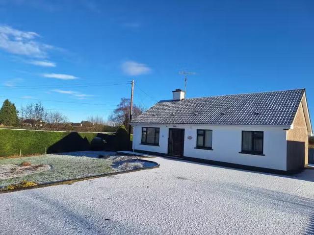 House for sale in Lecarrow, Connacht
