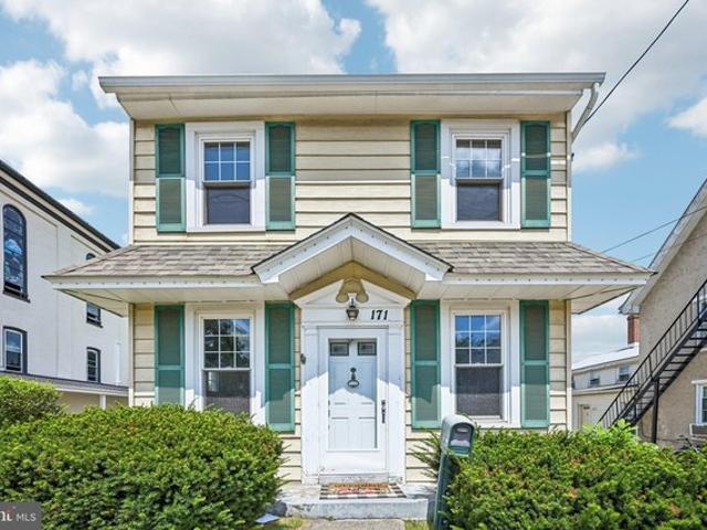 House for sale in Chester, Pennsylvania
