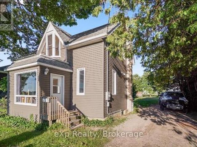 House for sale in Morris-turnberry, Ontario