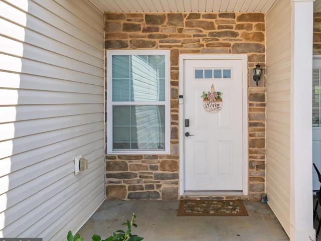 Townhouse for sale in West Virginia
