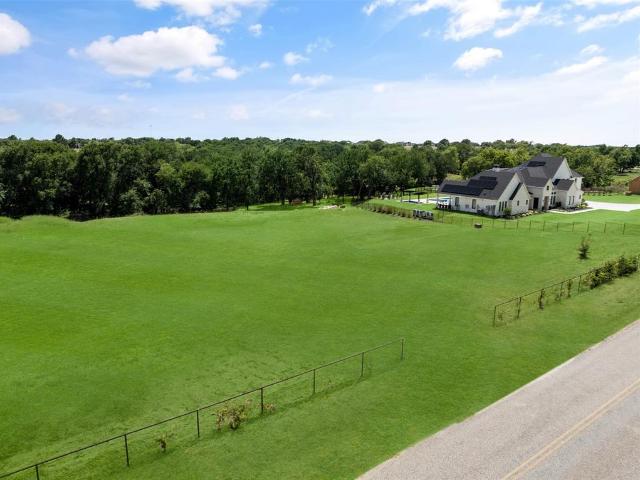 Land for sale in Weston, Texas