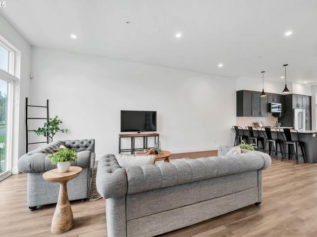 Townhouse for sale in Eugene