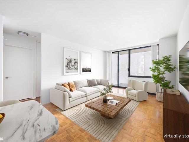 Condo for sale in Arverne, New York