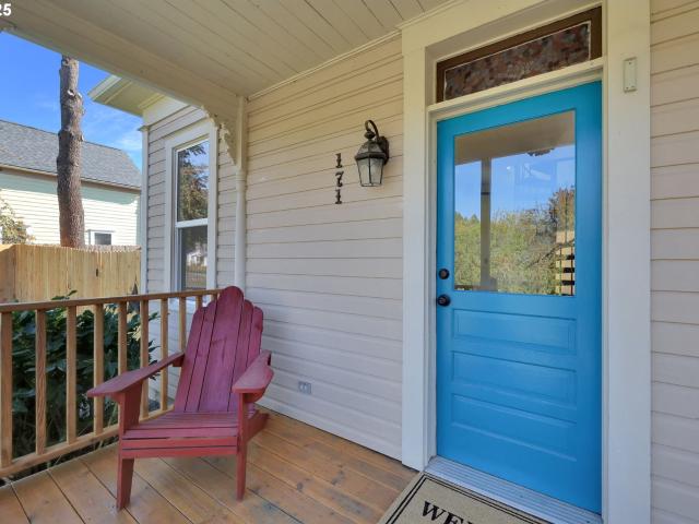 House for sale in Drain, Oregon