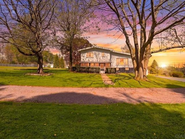 House for sale in Somerset, Pennsylvania