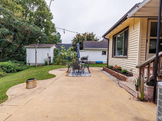House for sale in Bloomfield, Indiana