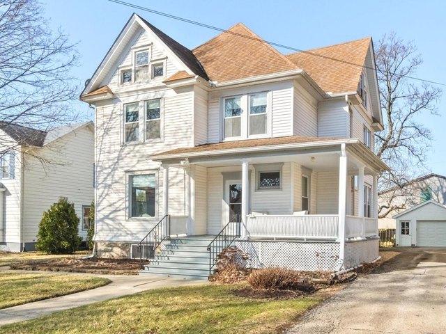 House for sale in Hinckley, Illinois