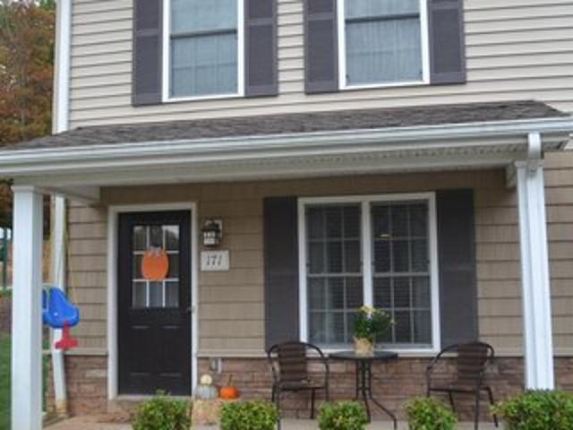 Townhouse for sale in Virginia