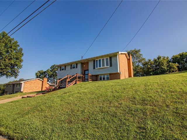House for sale in Parkersburg, West Virginia