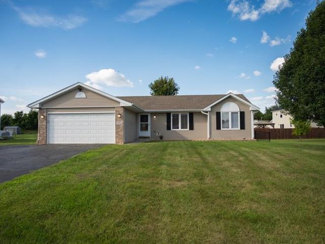 House for sale in Davis Junction, Illinois