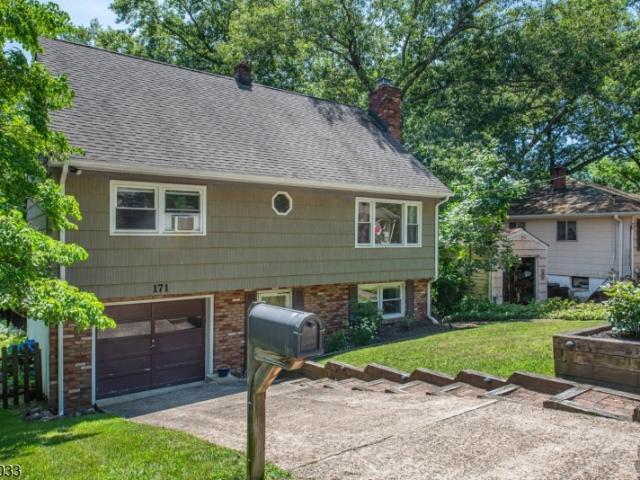 House for sale in Passaic, New Jersey