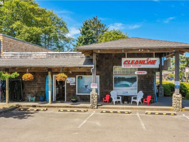 Commercial for sale in Oregonia