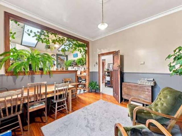 House for sale in Chaslands, Canterbury