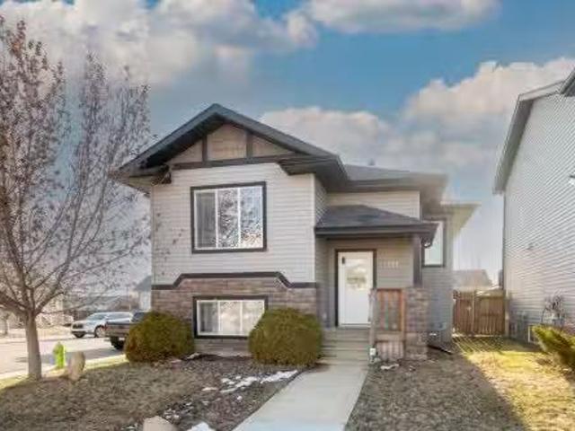 House for sale in Vanier Woods, City of Red Deer