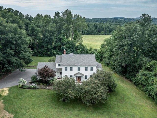 House for sale in Shelburne, Vermont
