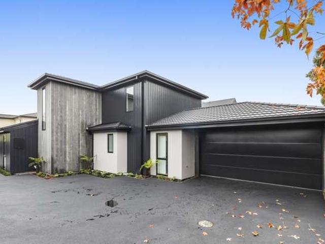 House for sale in Saint Albans, Canterbury
