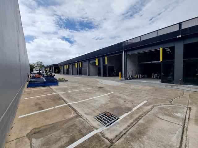 Warehouse for rent in Toombul, Queensland