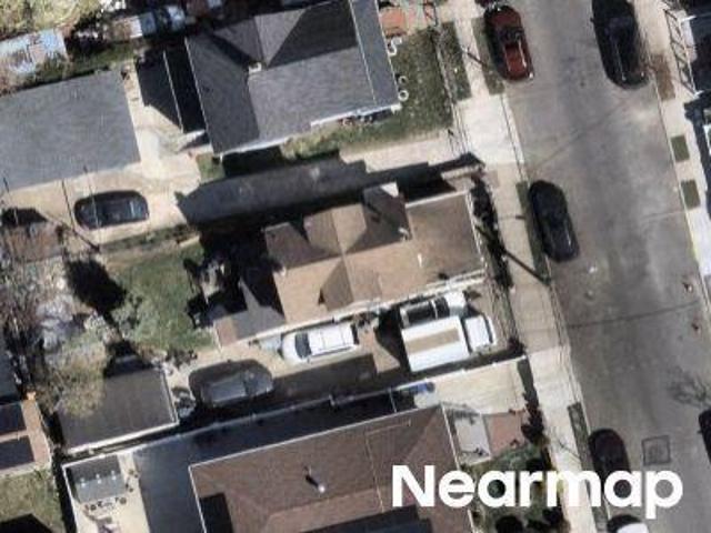 House for sale in Queens, Arverne